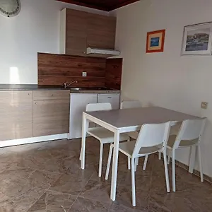 apartments-bruno.primorje-gorskikotar.com/
