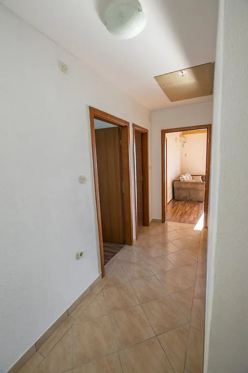 Apartment Duda Starigrad Paklenica 0*,
